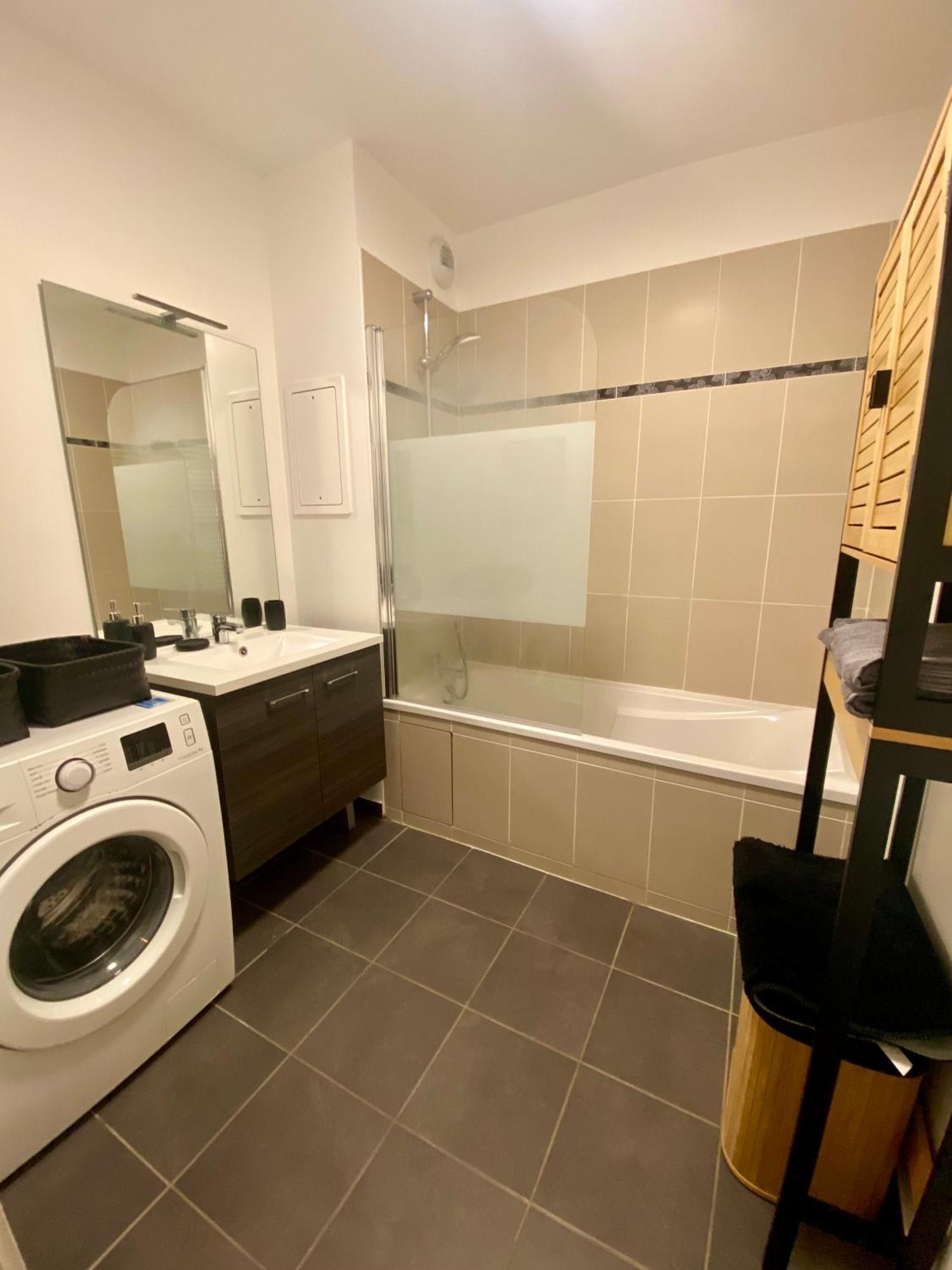 Loft Industriel A Cote De La Defense Lägenhet Nanterre Exteriör bild